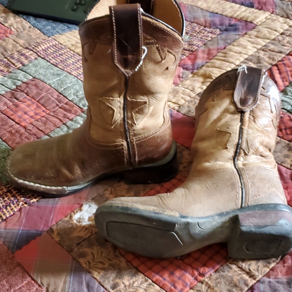 Boys cowboy boots